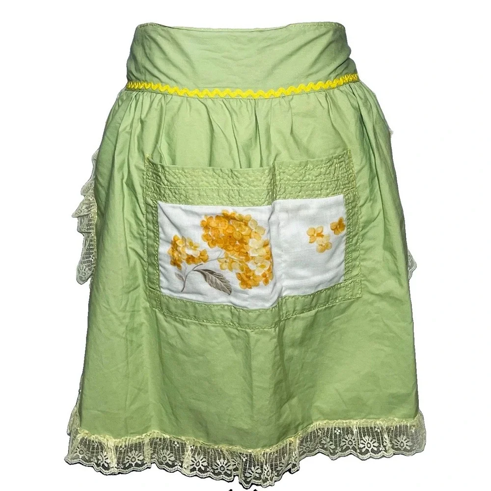 Mid Century Retro Kitsch Half Apron, Head Scarf Pockets Rick Rack Lace Nostalgia